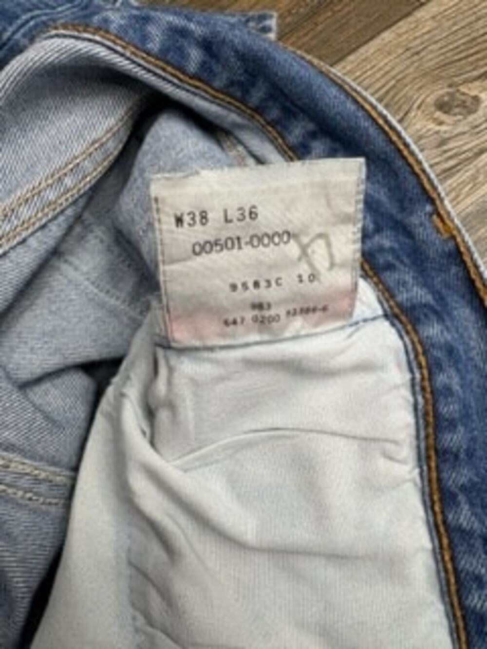 Vintage Levi's 501XX Jeans Mens W38 L36 Blue Denim Button Fly - Picture 4 of 11